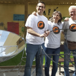 Training on Solar Cooker Manufacturing at IES La Merced