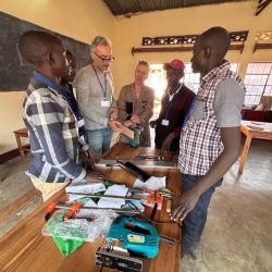 V2SDF curriculum week integrates woodworking machinery training for the production of efficient solar ovens.